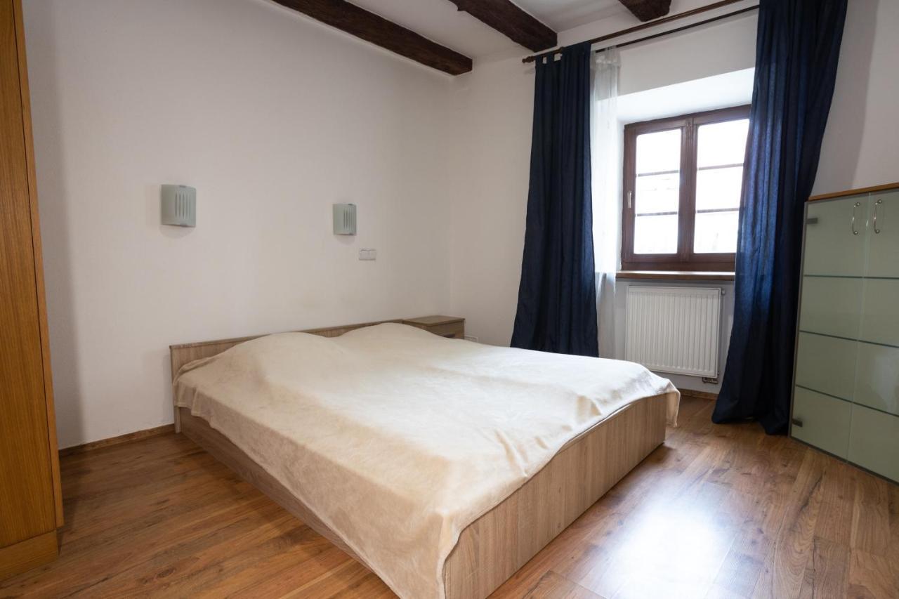 Apartments 3 In The Historic Part Of Зноймо Екстериор снимка